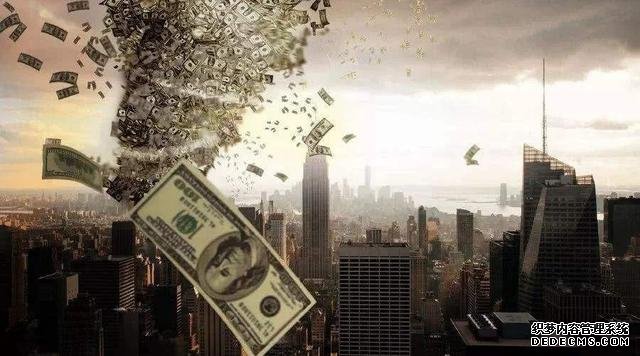 含著金鑰匙入場，砸60億打廣告巨虧40億，混得“最失敗”的一瓶水