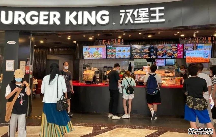 又?jǐn)偵鲜铝?！?fù)面連連的漢堡王該何去何從？